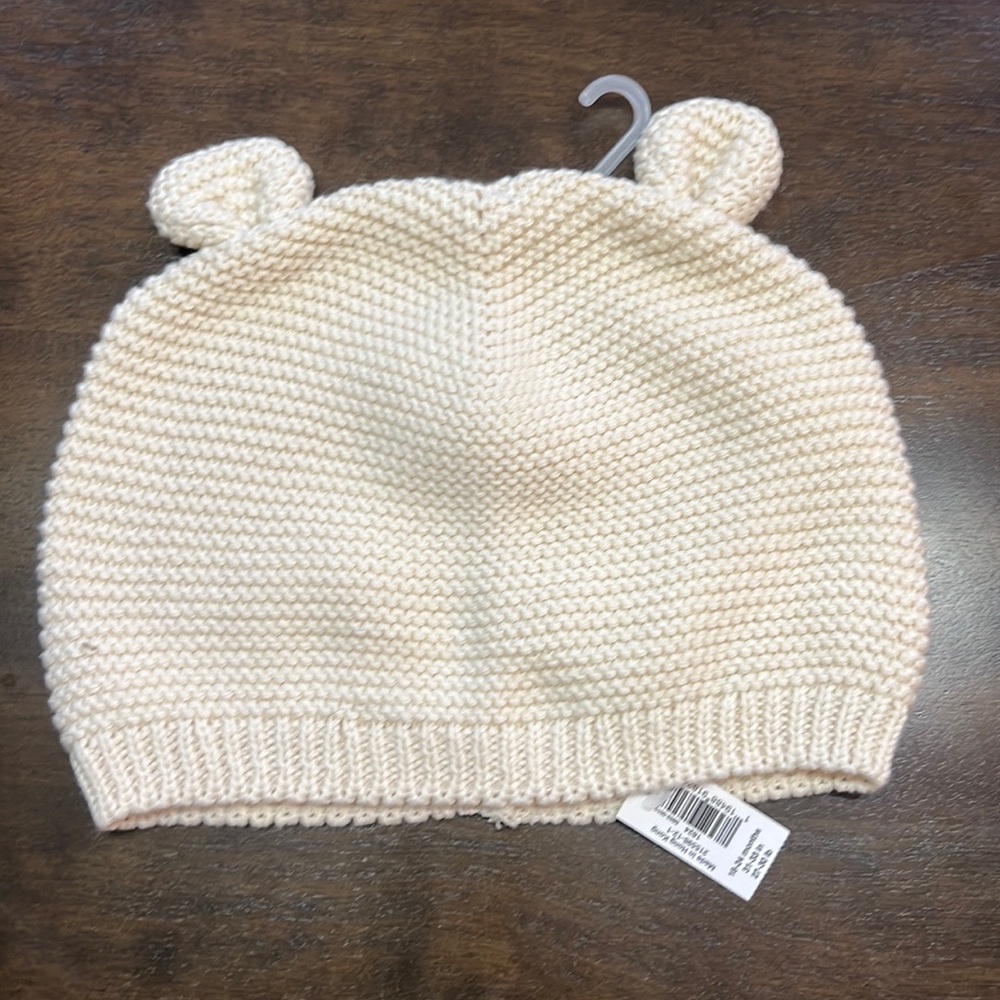 Baby gap 18-24 months knit hat.